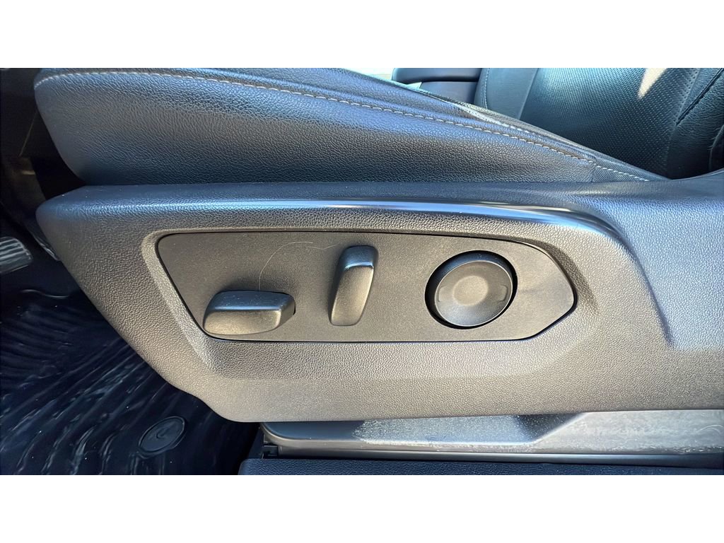 Certified 2025 Chevrolet Silverado 3500 LTZ w/ LTZ Premium Package image 24