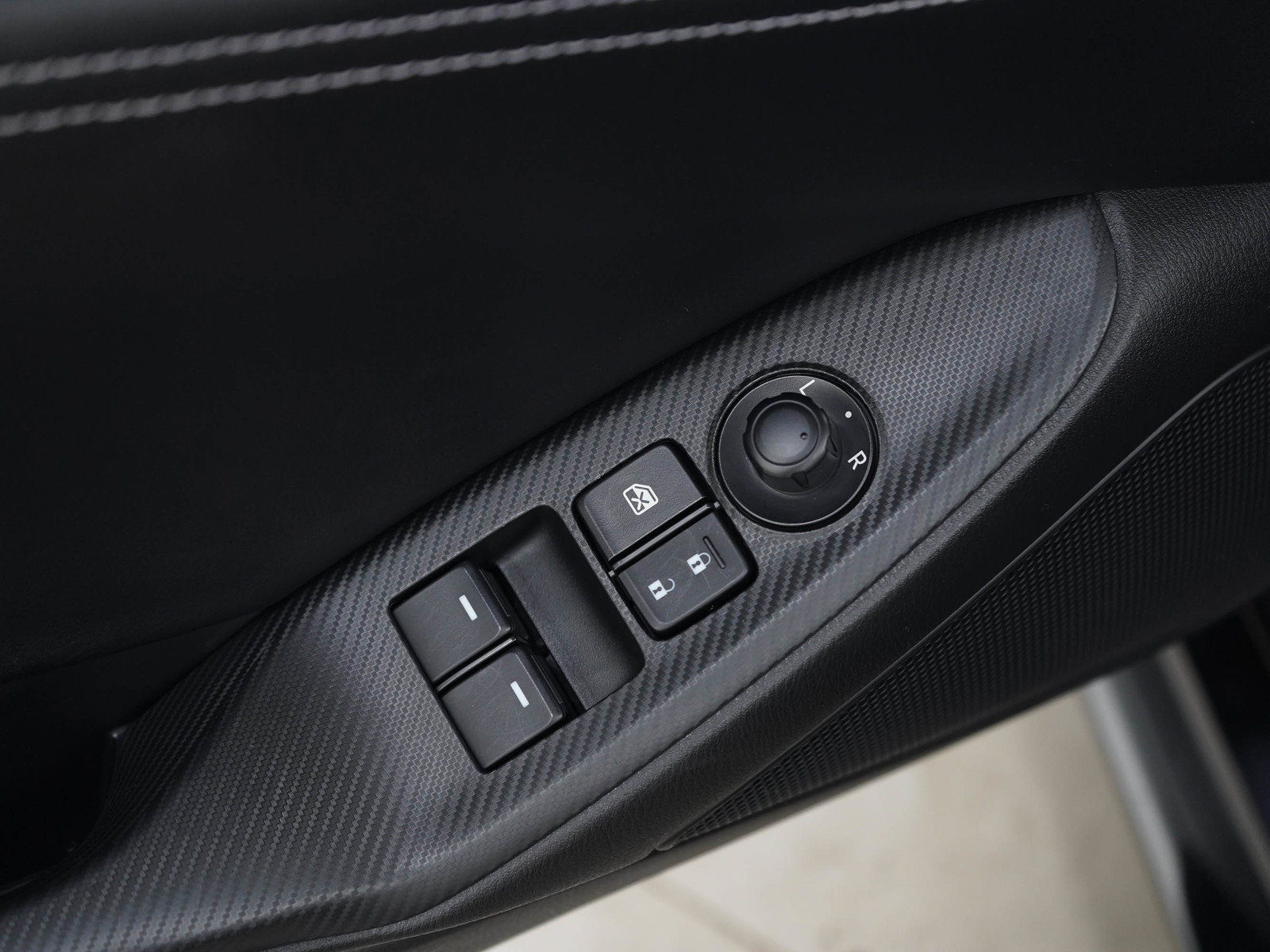 Used 2022 MAZDA MX-5 Miata Grand Touring w/ Appearance Package RWD image 15