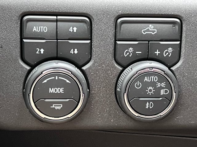 Used 2023 Chevrolet Silverado 1500 RST w/ Z71 Off-Road Package AWD/4WD image 27