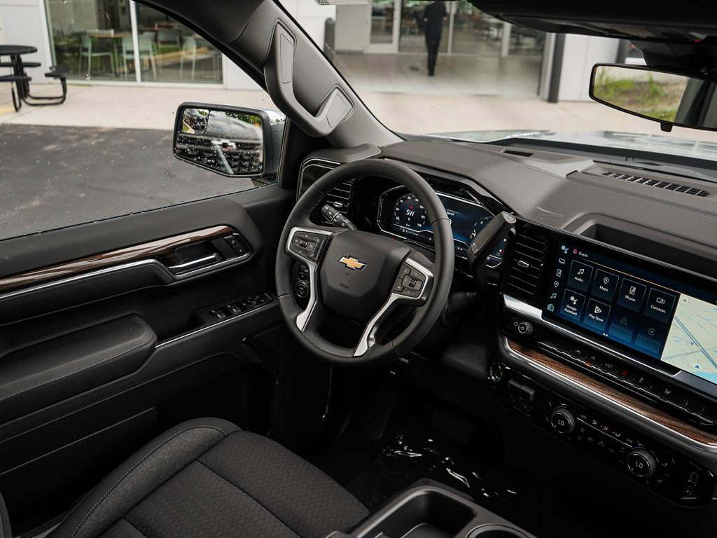 New 2025 Chevrolet Silverado 1500 LT image 12