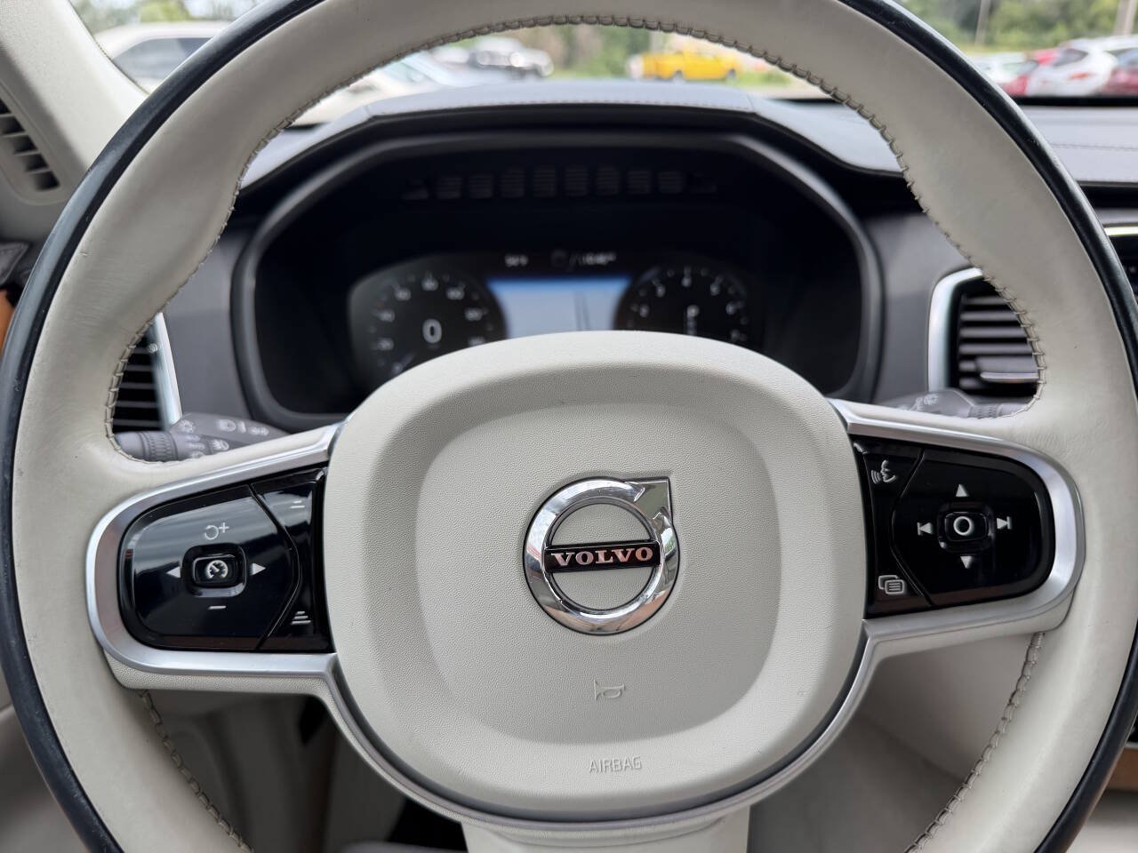Used 2016 Volvo XC90 T6 Inscription w/ Vision Package AWD/4WD image 23