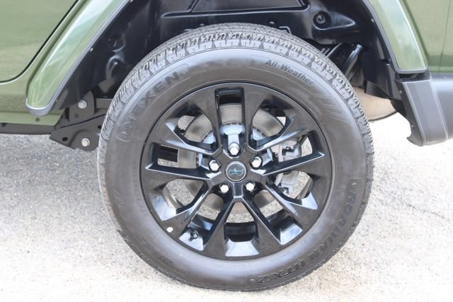 Used 2024 Jeep Wrangler Unlimited Sahara AWD/4WD image 7