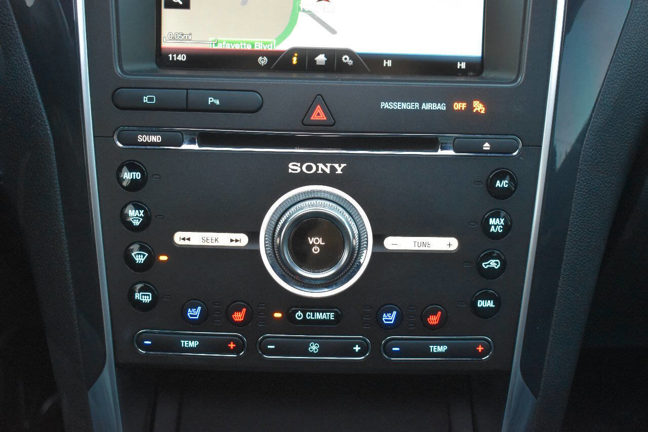 Used 2016 Ford Explorer Sport w/ Equipment Group 401A image 27