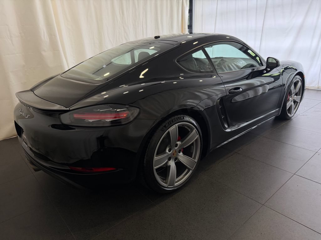 Certified 2019 Porsche 718 Cayman S RWD image 9