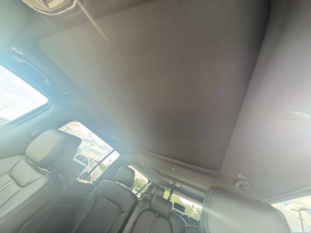 New 2025 Jeep Wagoneer L Series II w/ Premium Group I image 45