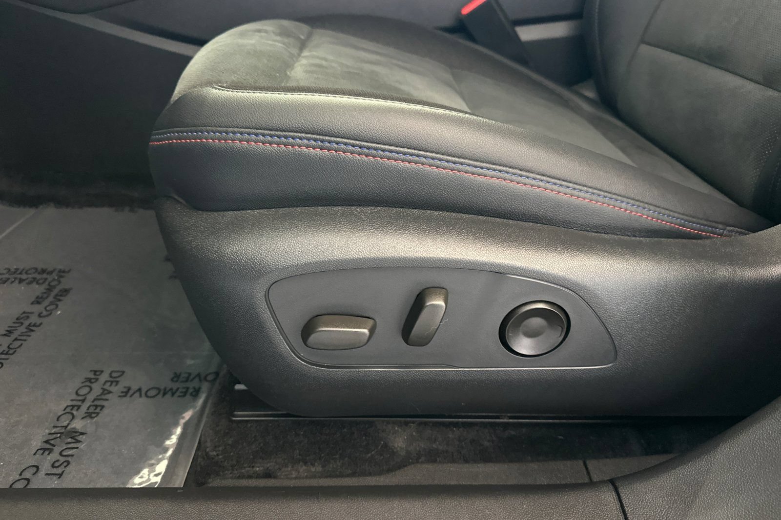 Used 2024 Chevrolet Blazer EV RS AWD/4WD image 13