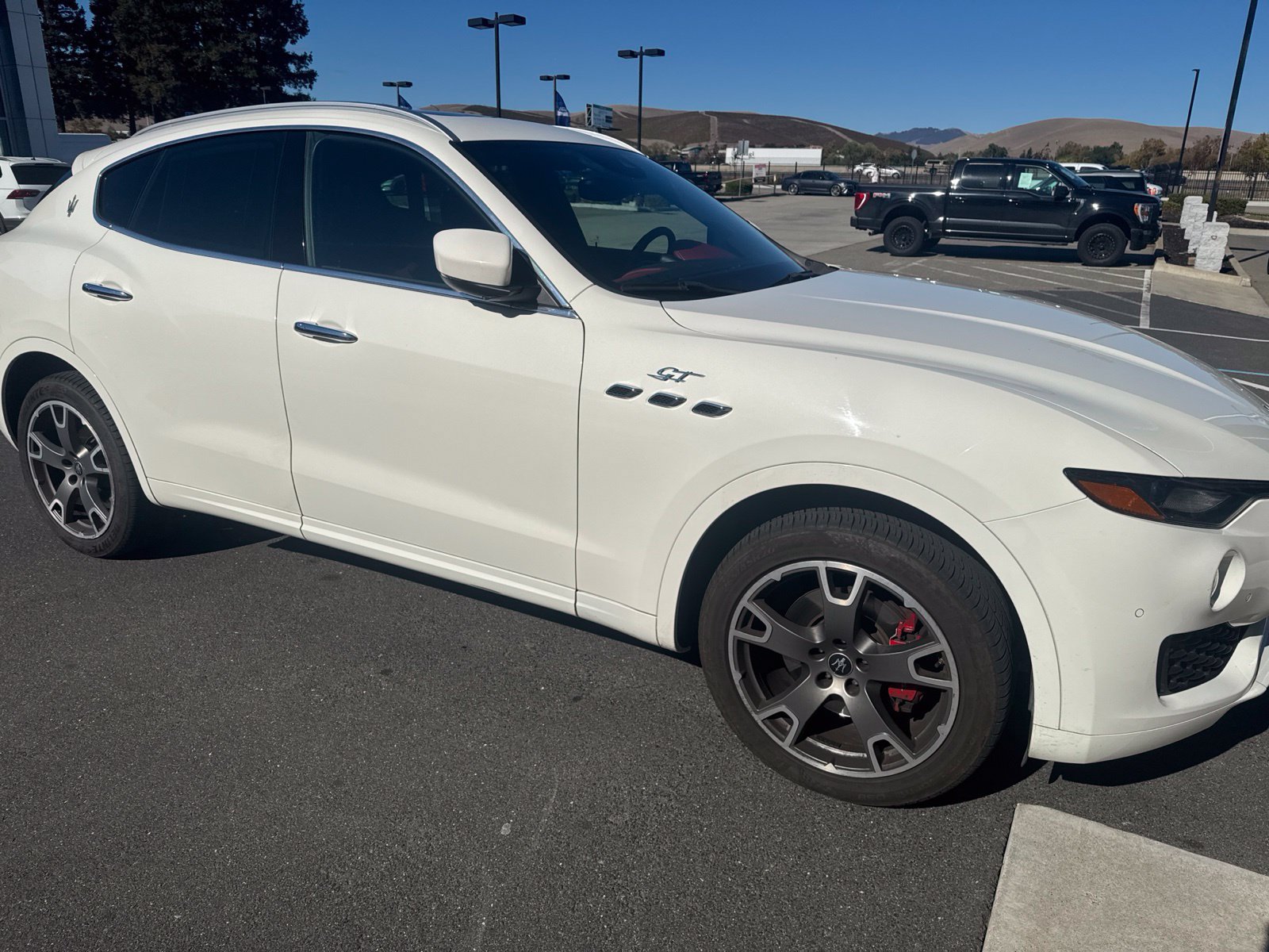 Used 2023 Maserati Levante GT AWD/4WD image 4