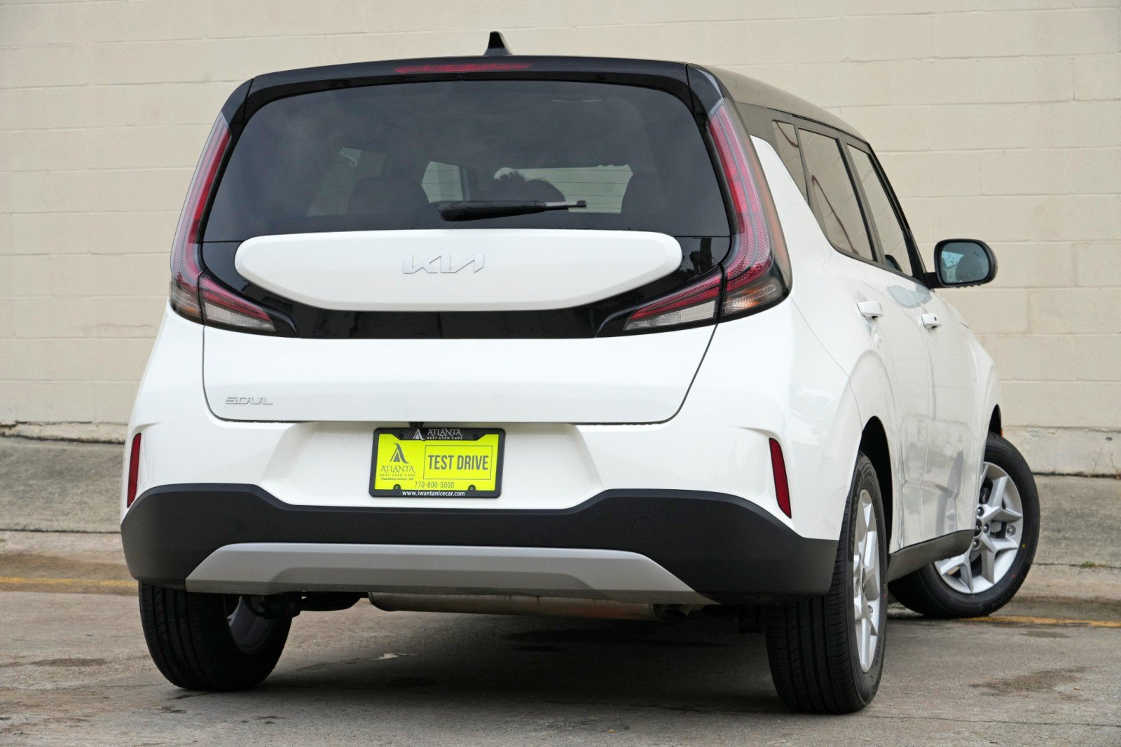 Used 2025 Kia Soul S FWD image 4