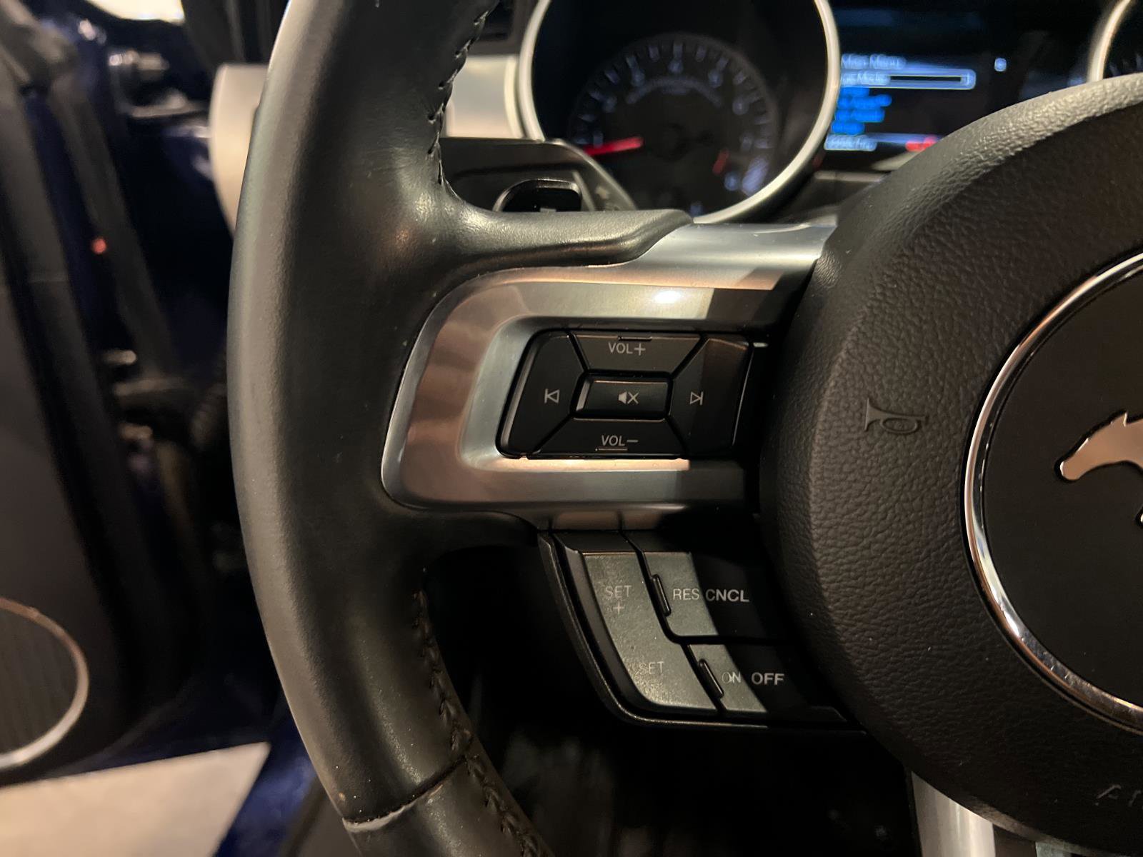 Used 2019 Ford Mustang GT Premium RWD image 13