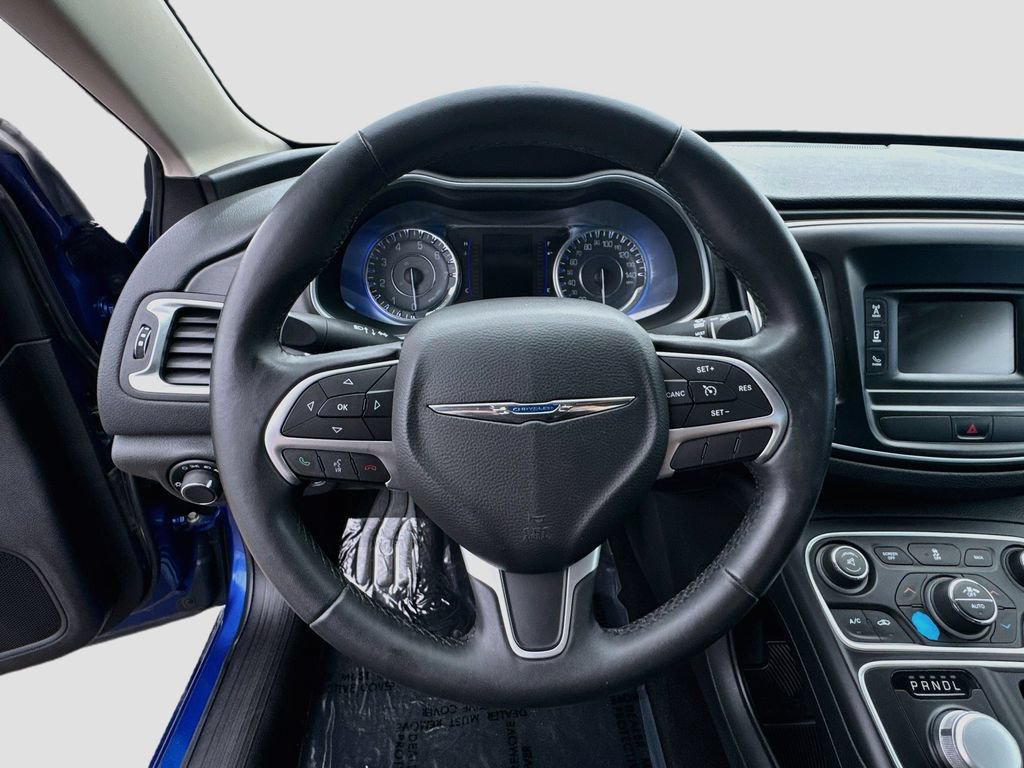 Used 2015 Chrysler 200 Limited w/ Convenience Group FWD image 7