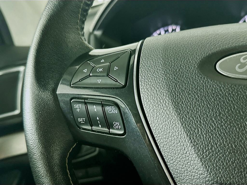 Used 2018 Ford Explorer Platinum image 25