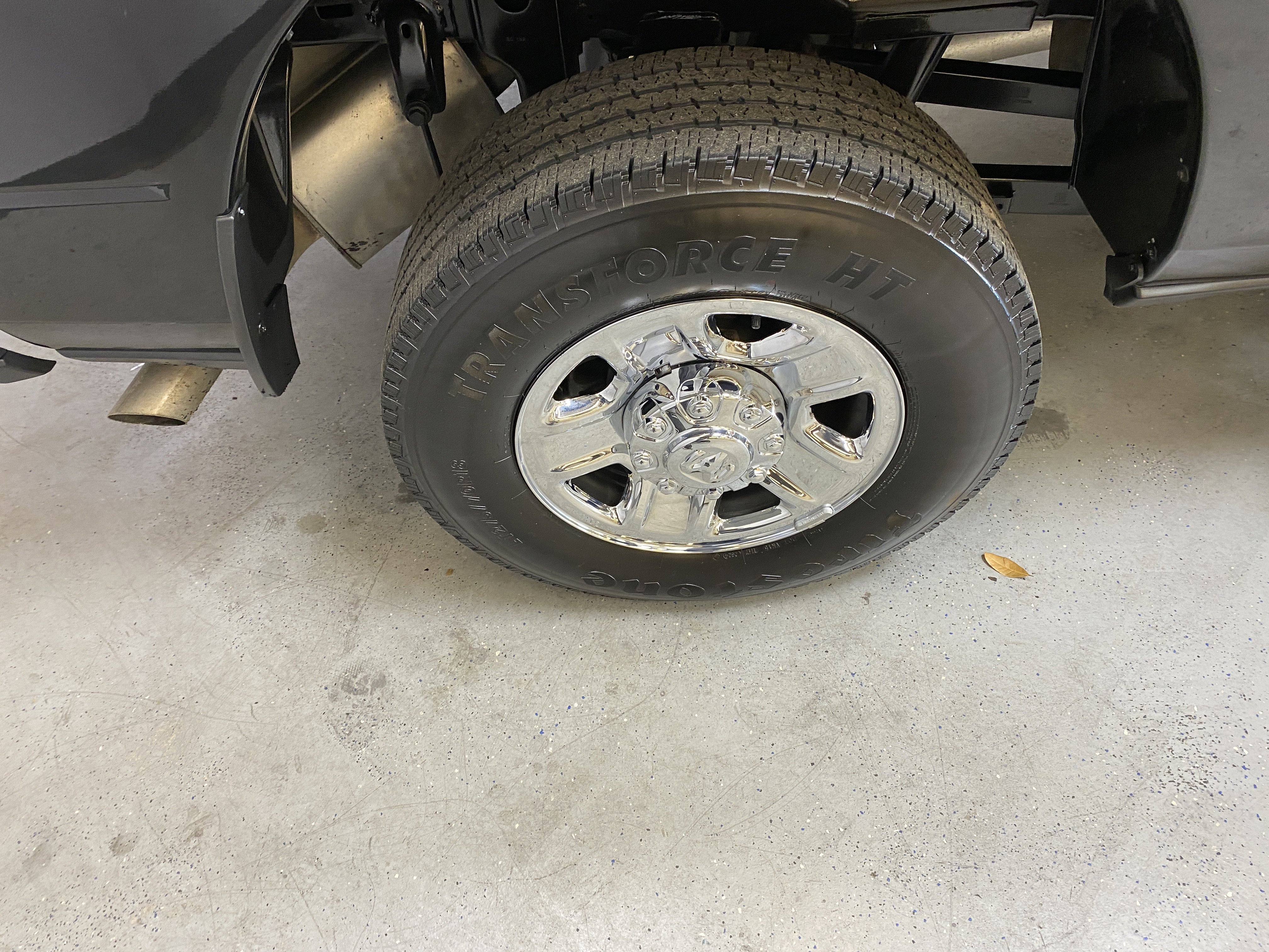 Used 2024 RAM 2500 Big Horn w/ Bed Utility Group image 13