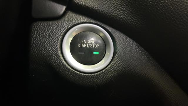 Used 2020 Chevrolet Equinox LT w/ LPO, Floor Liner Package FWD image 21