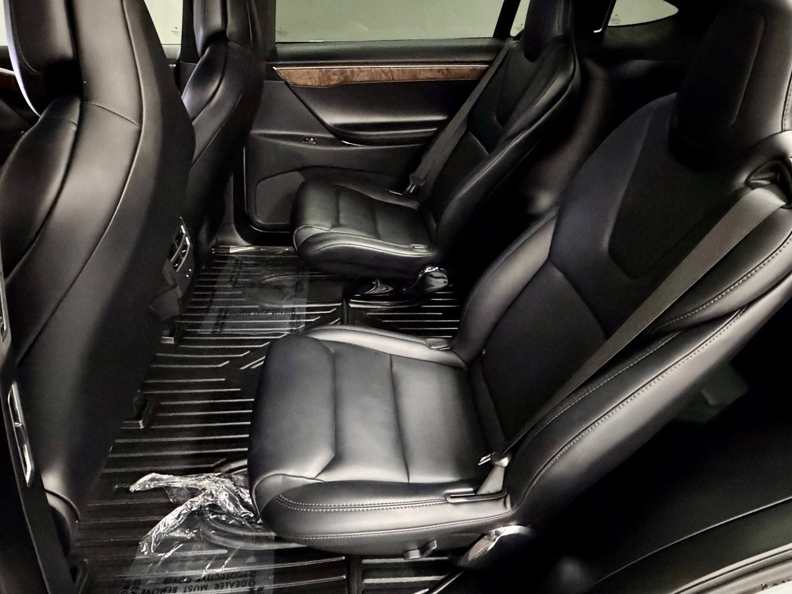 Used 2017 Tesla Model X 100D image 35