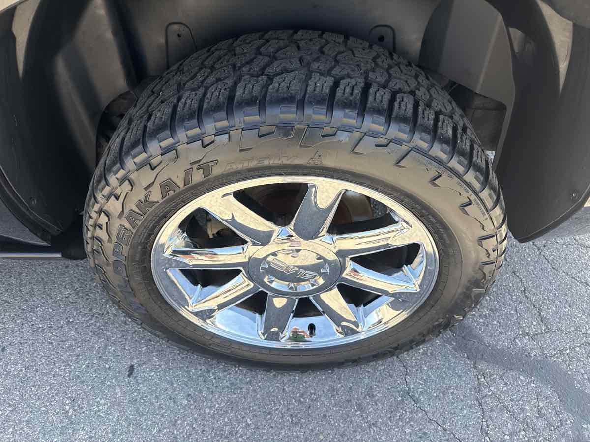 Used 2007 GMC Yukon Denali AWD/4WD image 8