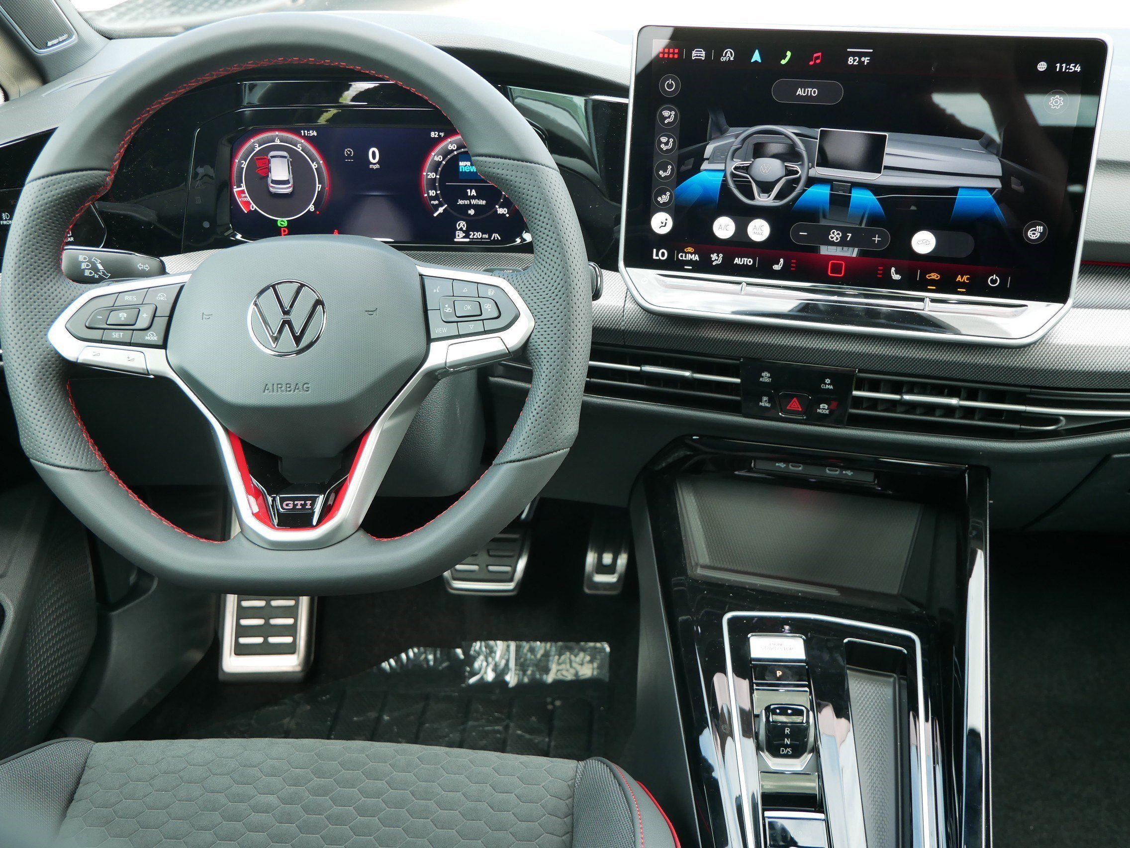 New 2025 Volkswagen GTI SE FWD image 7