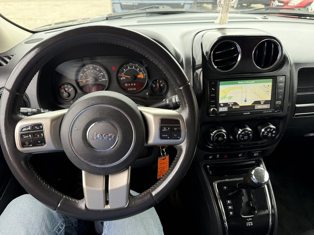 Used 2017 Jeep Patriot High Altitude AWD/4WD image 17