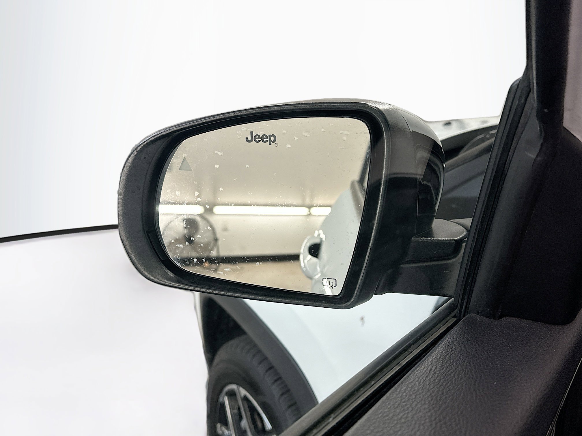 Used 2025 Jeep Compass Limited image 16