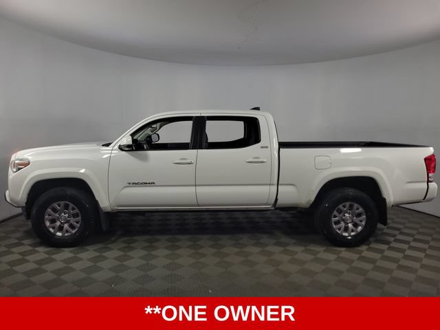Used 2017 Toyota Tacoma SR5 AWD/4WD image 5