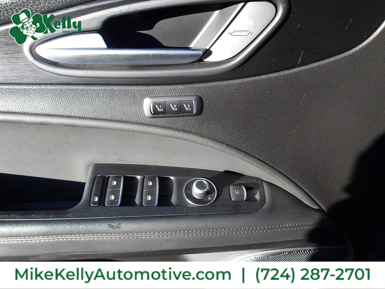 Used 2018 Alfa Romeo Stelvio AWD image 14