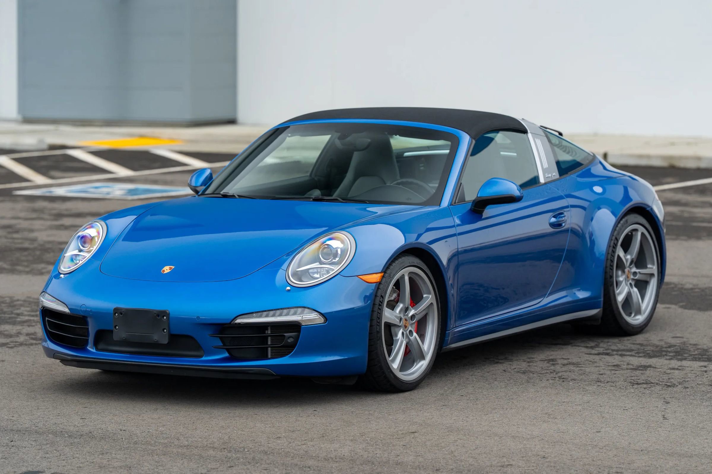 Used 2015 Porsche 911 Targa 4S image 40