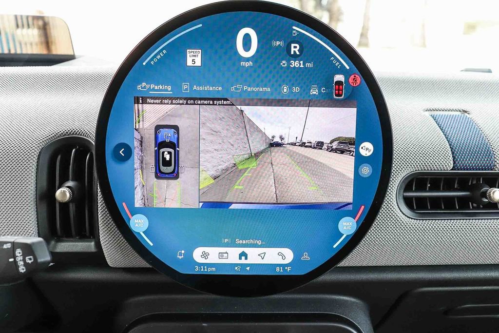 Used 2025 MINI Cooper 2-Door Hardtop image 27