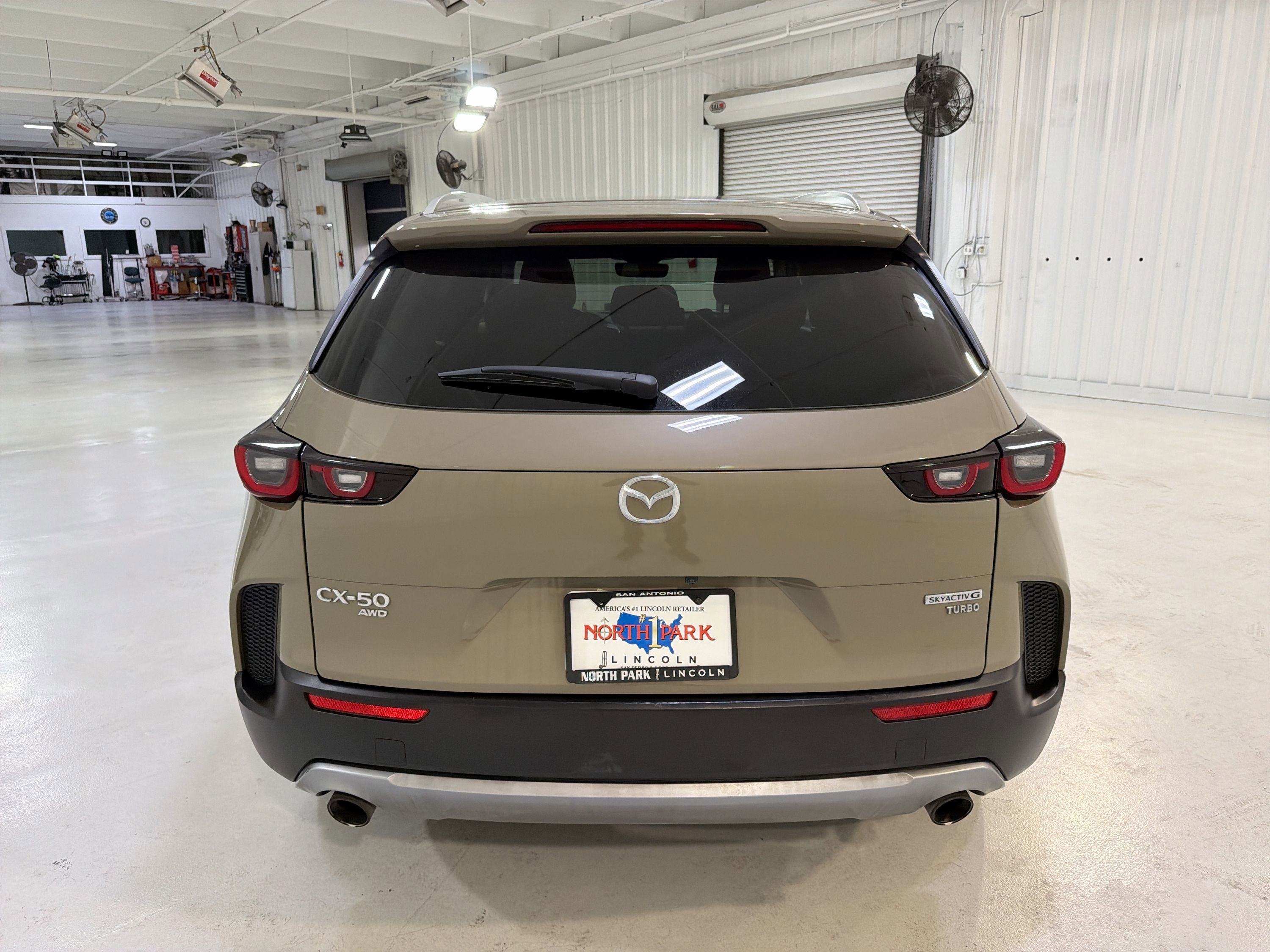 Used 2024 MAZDA CX-50 AWD 2.5 Turbo image 26