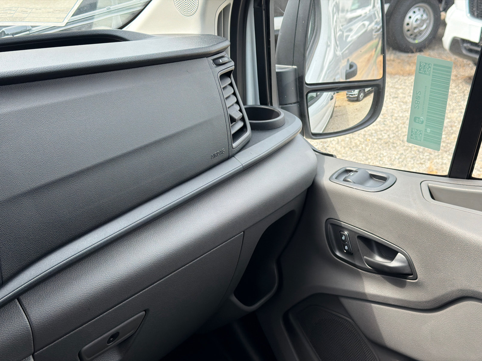 New 2027 Ford Transit 150 Low Roof w/ Load Area Protection Package RWD image 32