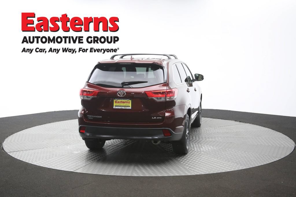 Used 2018 Toyota Highlander Plus AWD/4WD image 38