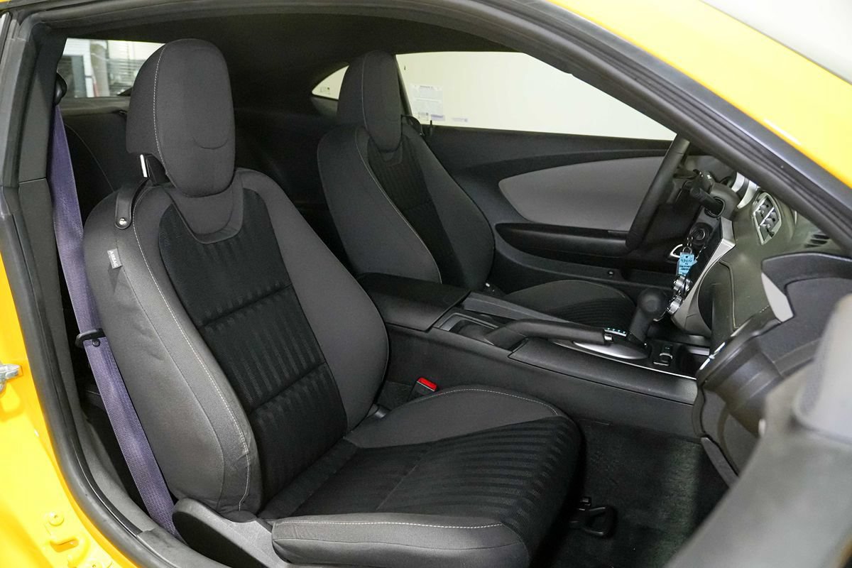 Used 2014 Chevrolet Camaro LS RWD image 18