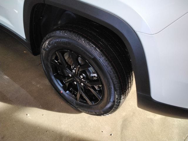 New 2026 Jeep Grand Cherokee Altitude image 20