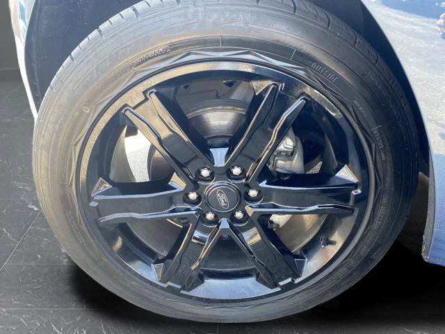 Used 2019 Ford Expedition Limited w/ Equipment Group 303A image 9