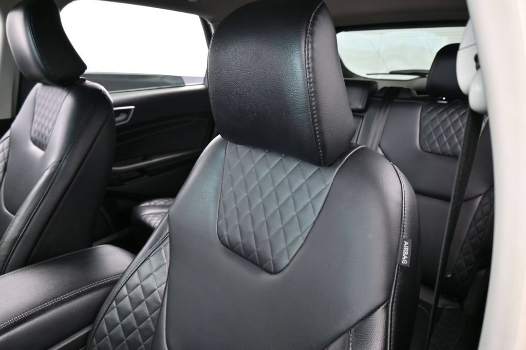Used 2024 Ford Edge Titanium AWD/4WD image 18