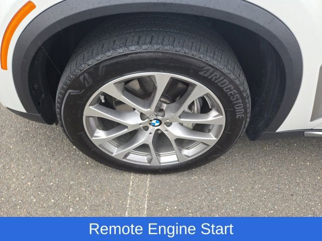 Used 2024 BMW X5 xDrive40i w/ Premium Package AWD/4WD image 15