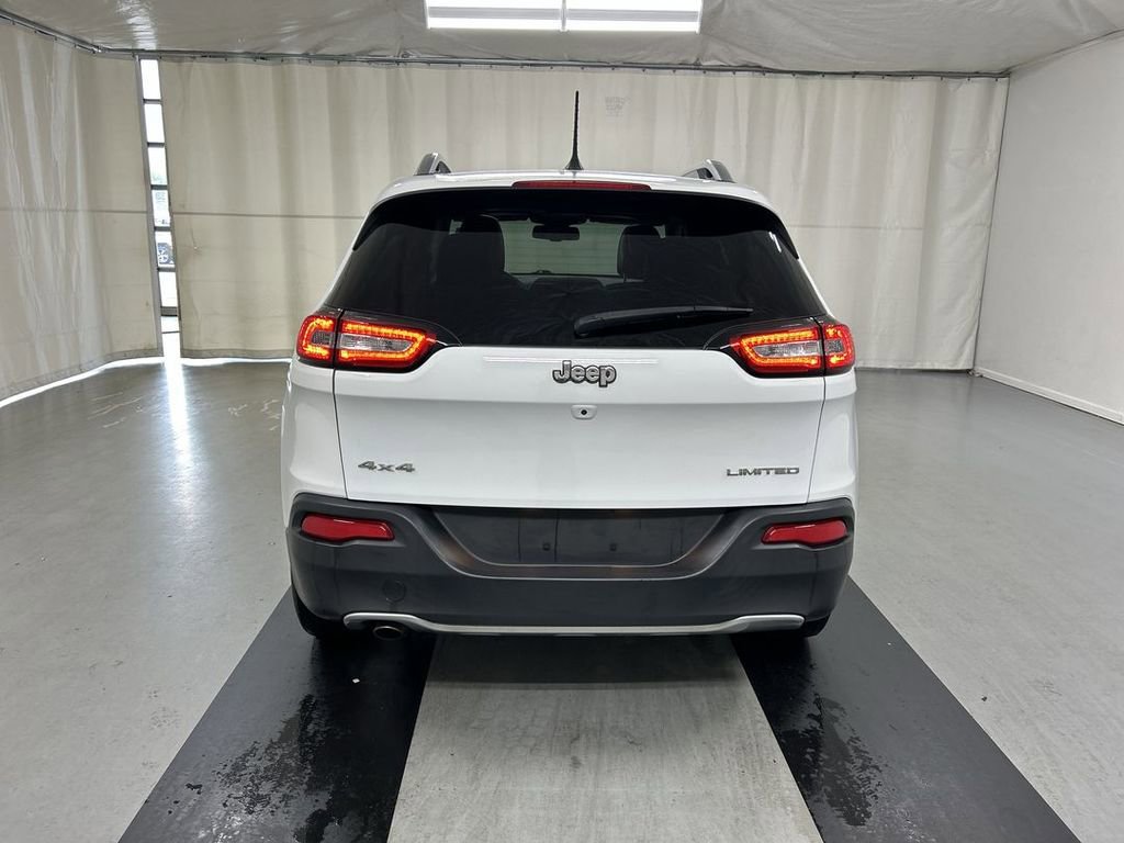 Used 2016 Jeep Cherokee Limited AWD/4WD image 22