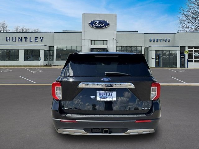 Certified 2023 Ford Explorer XLT w/ Equipment Group 202A AWD/4WD image 6