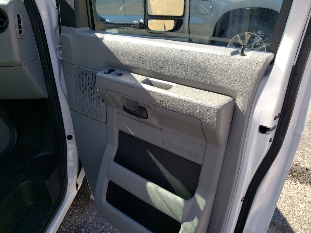Used 2024 Ford E-350 and Econoline 350 Super Duty w/ Driver's Safety Package image 12