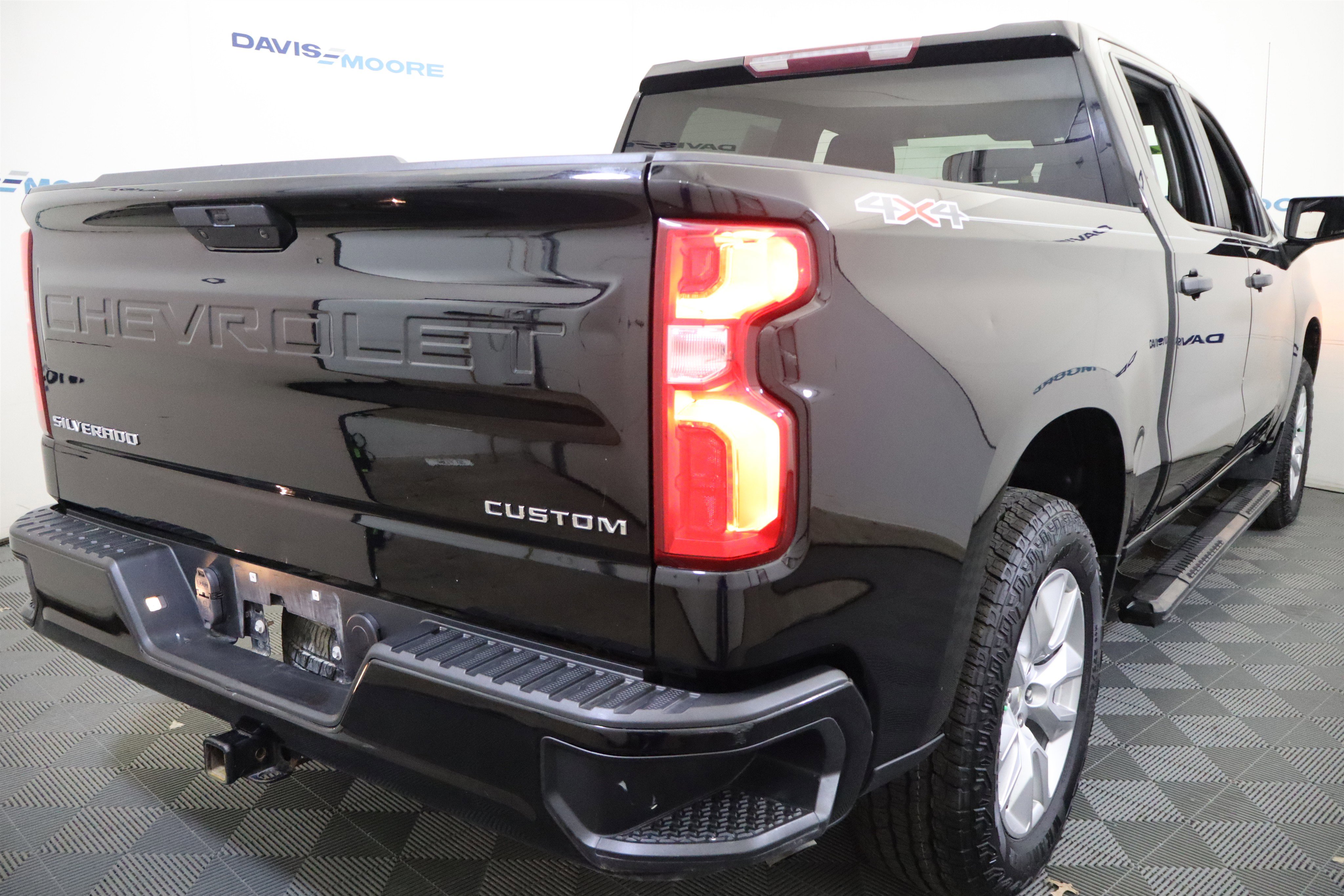 Used 2021 Chevrolet Silverado 1500 Custom image 5