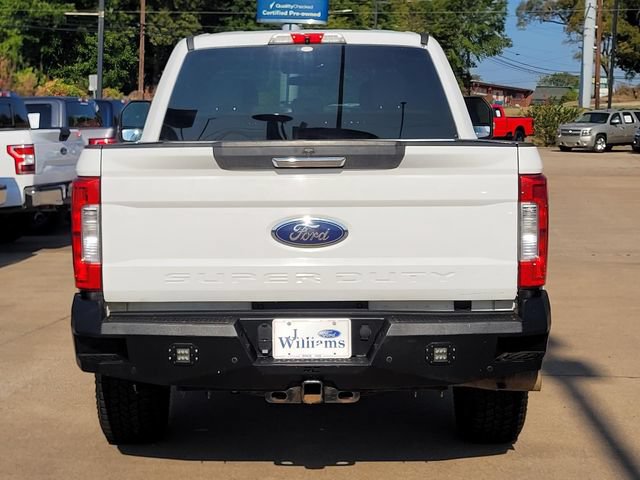 Used 2017 Ford F250 XLT w/ XLT Premium Package AWD/4WD image 5