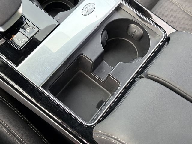 Used 2023 Land Rover Range Rover Velar R-Dynamic S image 17