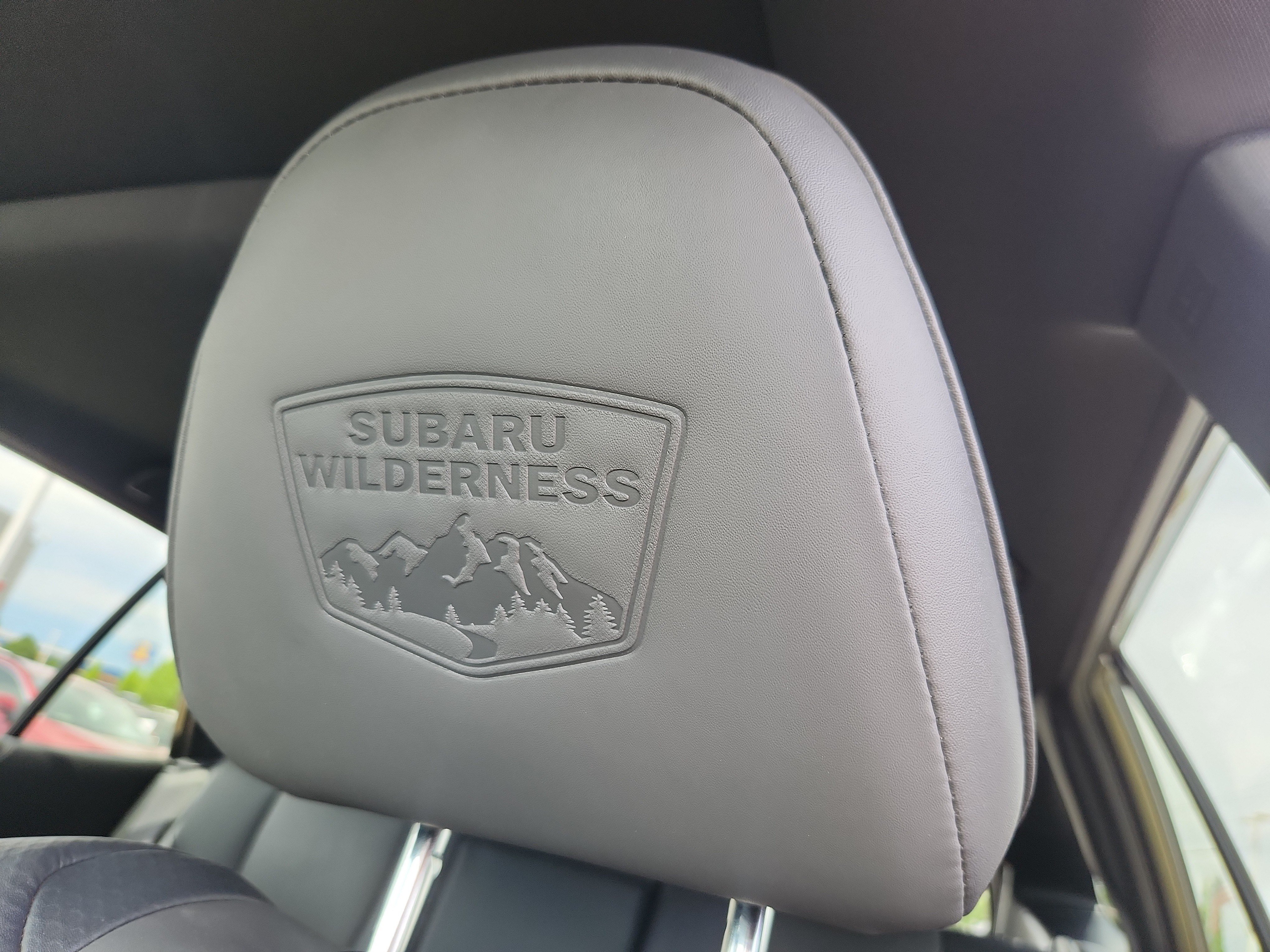 Used 2025 Subaru Outback Wilderness w/ Wilderness Package AWD/4WD image 11