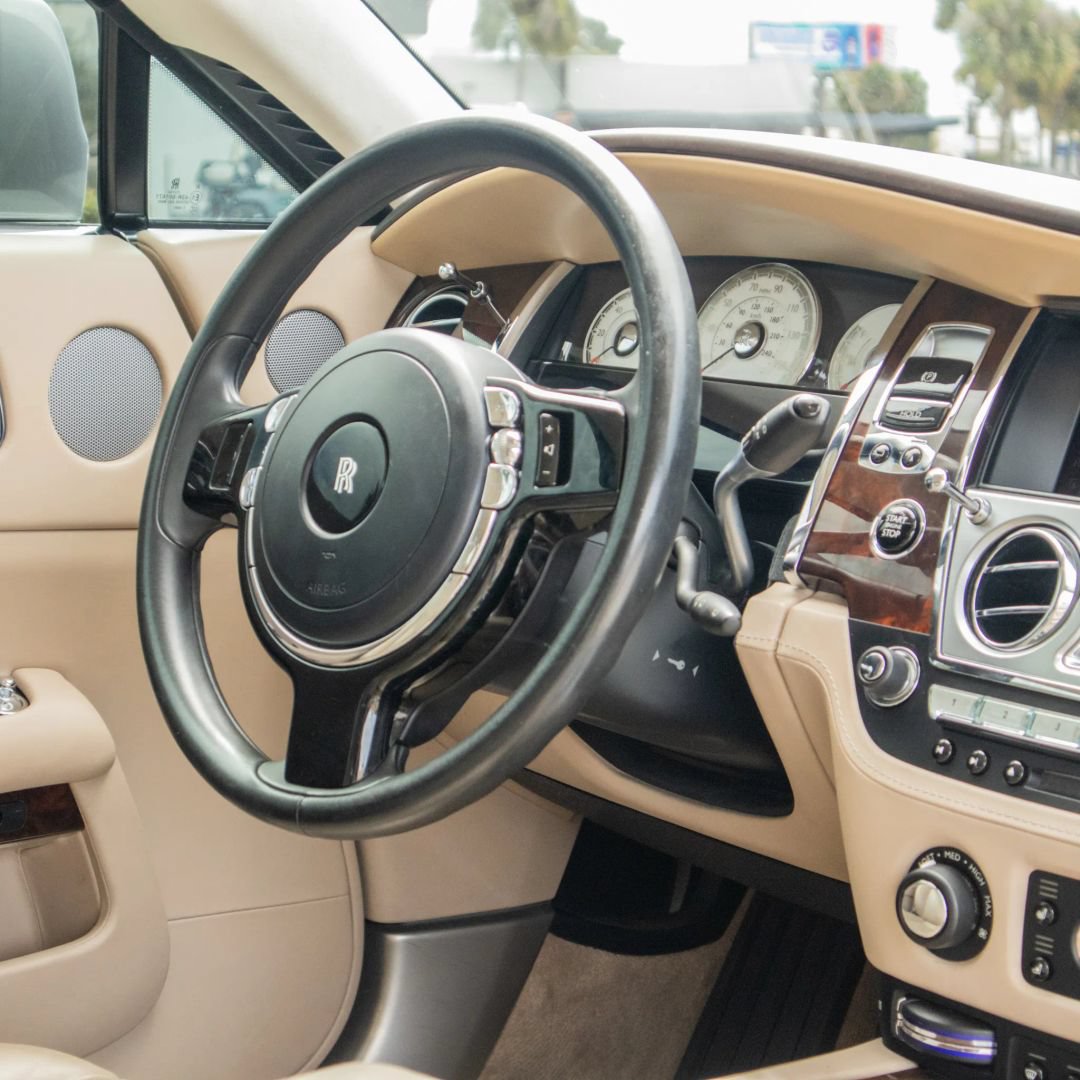Used 2019 Rolls-Royce Wraith RWD image 29