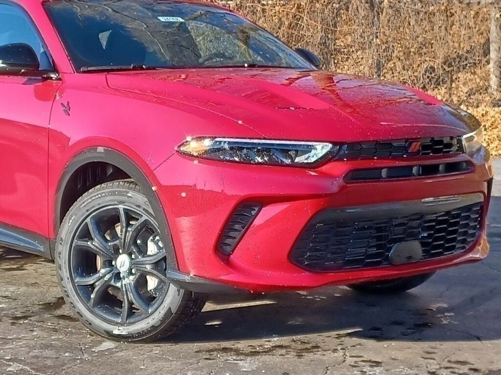 New 2024 Dodge Hornet R/T w/ R/T Blacktop Package image 2