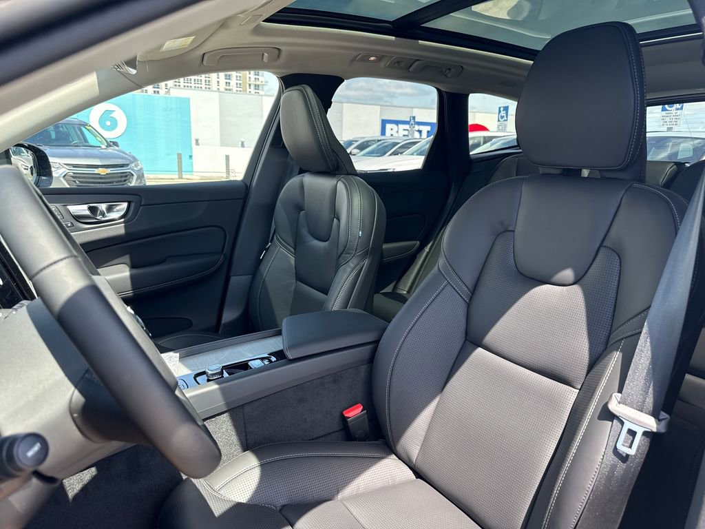 New 2025 Volvo XC60 T8 Ultra image 10