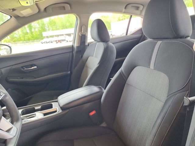 Used 2024 Nissan Sentra SV FWD image 11
