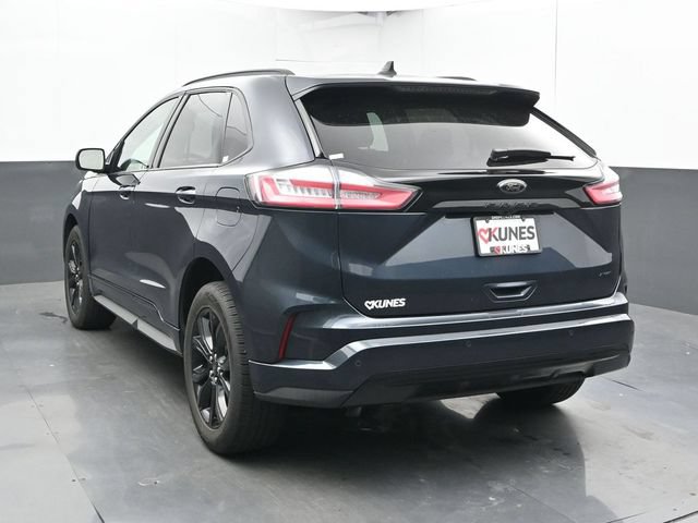 Used 2023 Ford Edge SE w/ Black Appearance Package AWD/4WD image 11