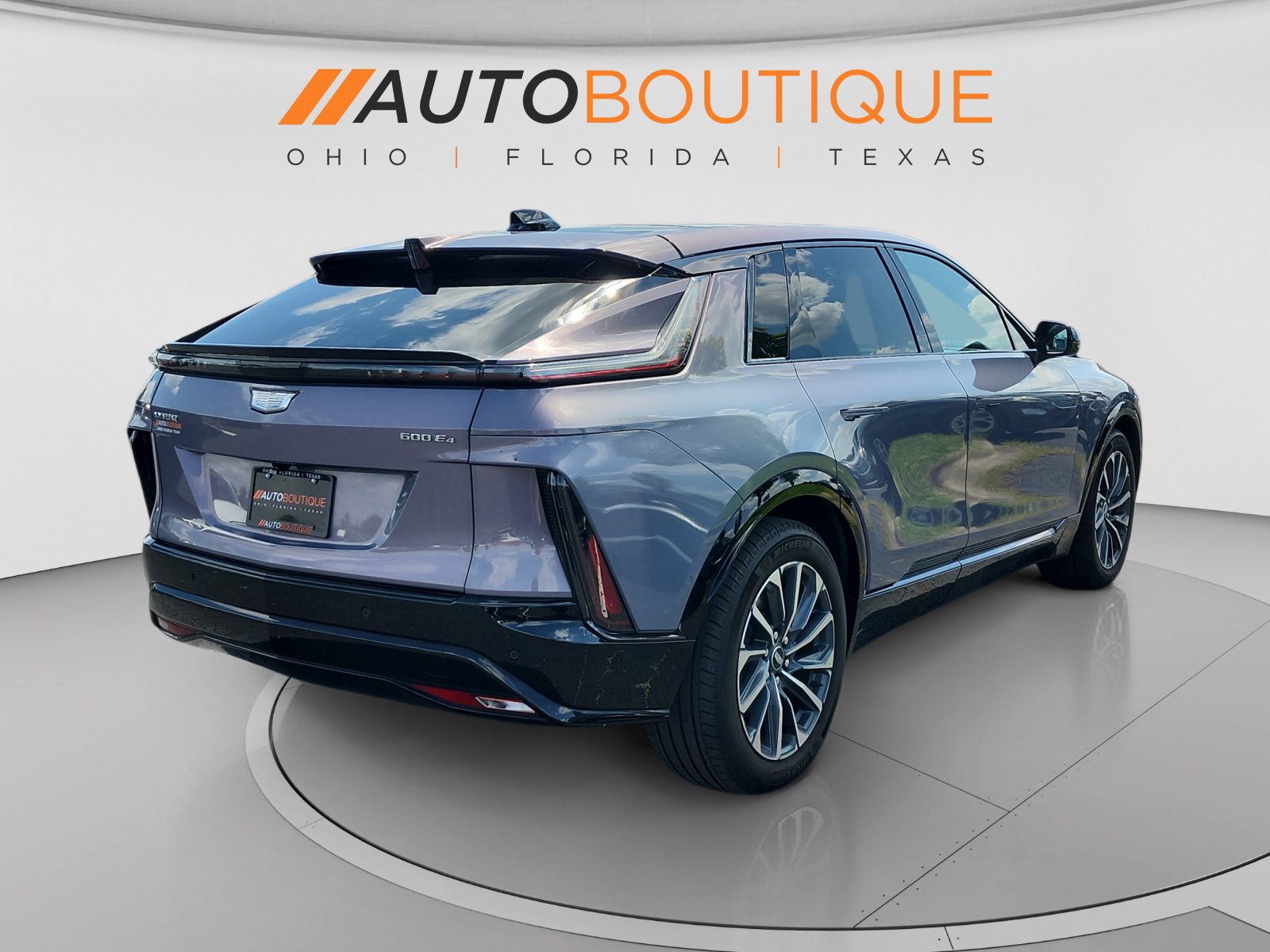Used 2024 Cadillac Lyriq Sport AWD/4WD image 6
