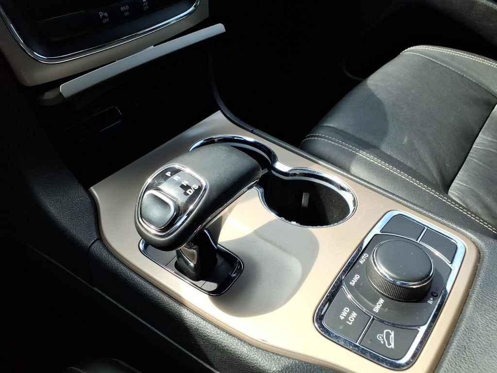 Used 2014 Jeep Grand Cherokee Limited AWD/4WD image 13
