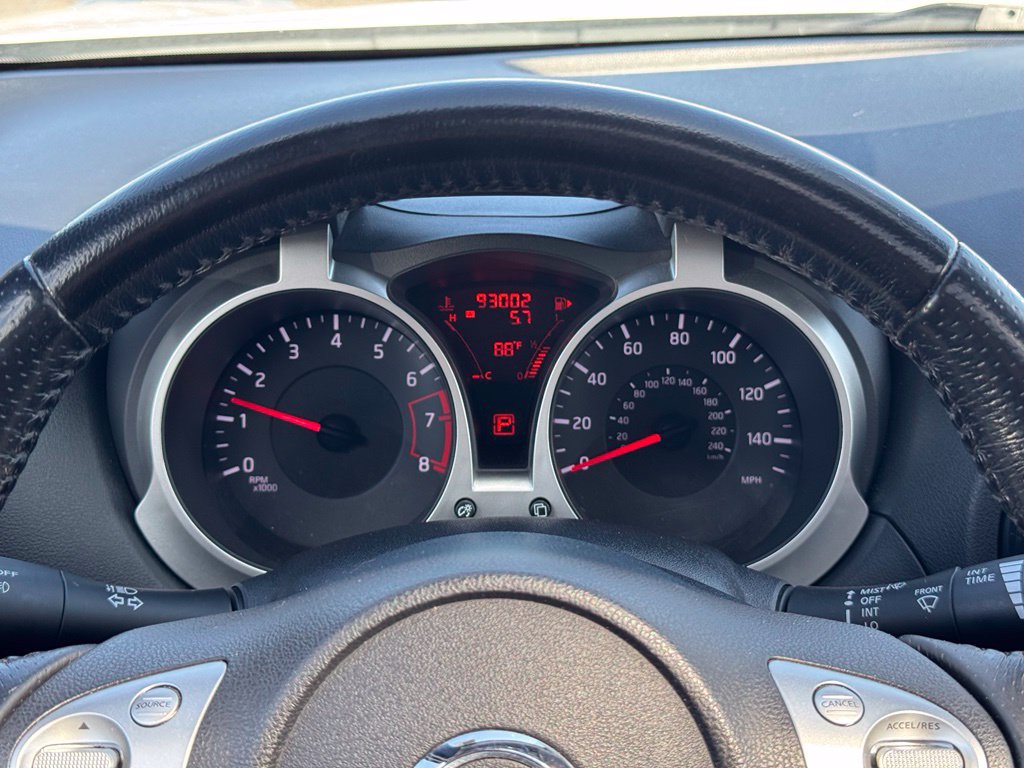 Used 2014 Nissan Juke SL AWD/4WD image 30