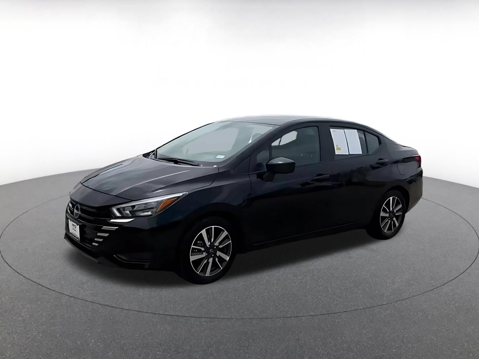 Used 2025 Nissan Versa SV FWD image 7